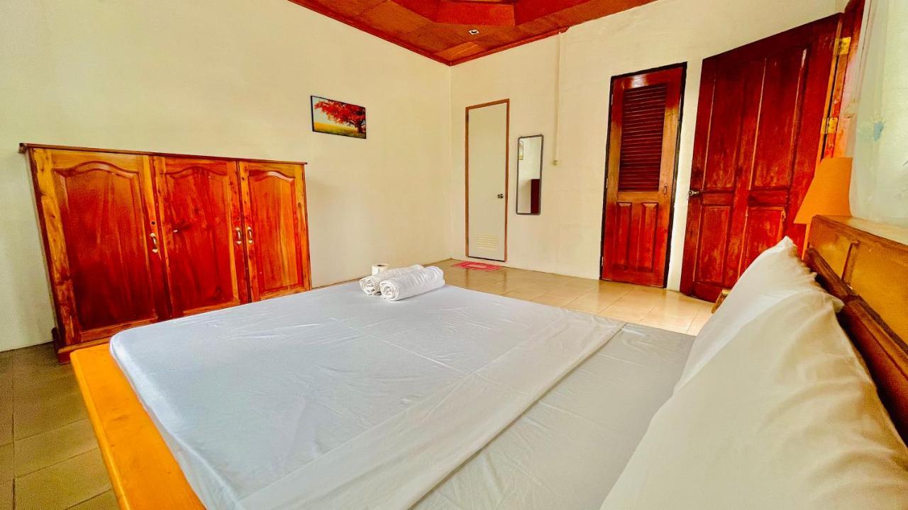 La Concepcion Cove Garden Resort モアルボアル エクステリア 写真